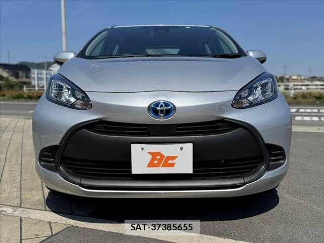 Toyota AQUA 2023-04 7452861-8