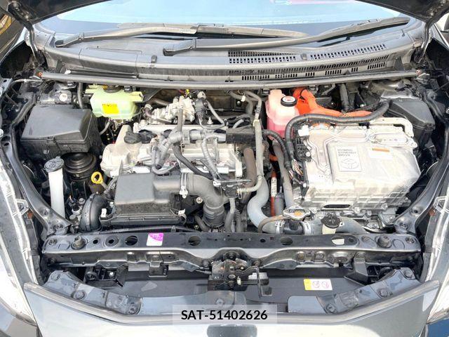 Toyota AQUA 2017-09 7452874-18