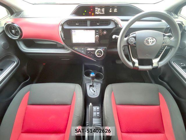 Toyota AQUA 2017-09 7452874-1