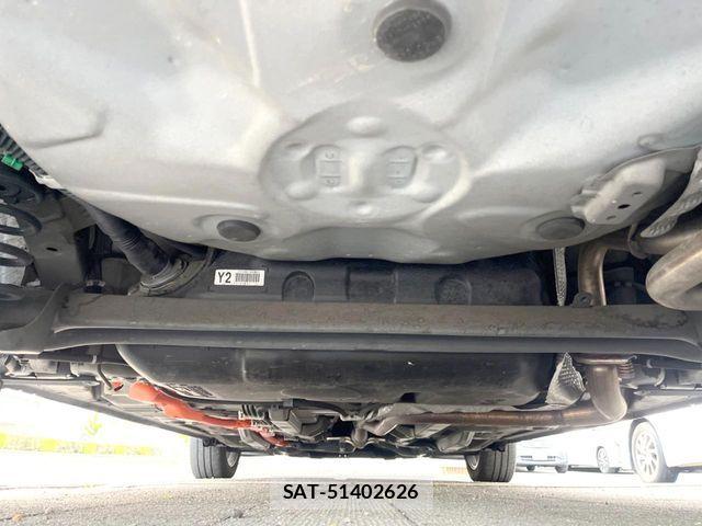 Toyota AQUA 2017-09 7452874-19