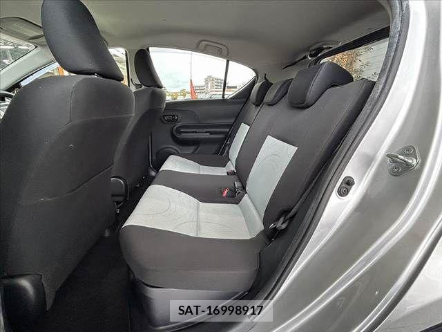 Toyota AQUA 2013-07 7452913-17