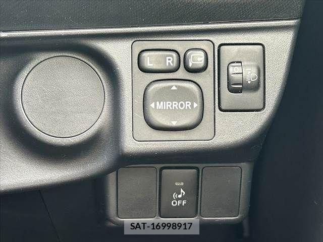 Toyota AQUA 2013-07 7452913-24