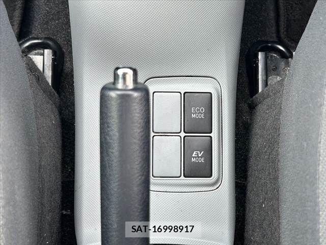 Toyota AQUA 2013-07 7452913-6