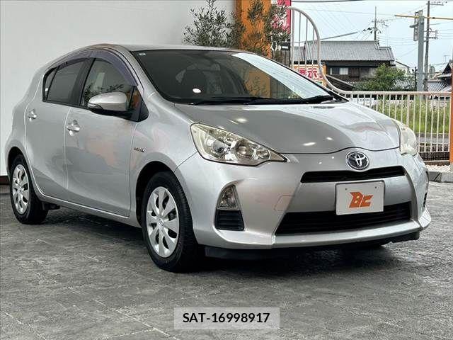 Toyota AQUA 2013-07 7452913-7