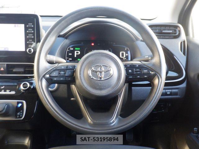 Toyota AQUA 2023-06 7452848-14
