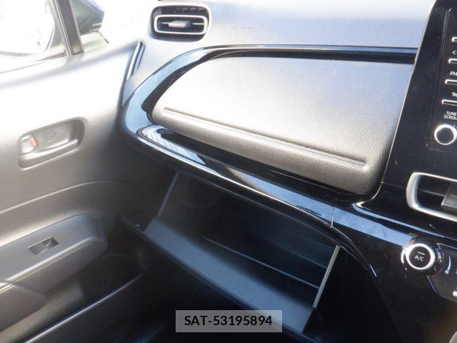Toyota AQUA 2023-06 7452848-15