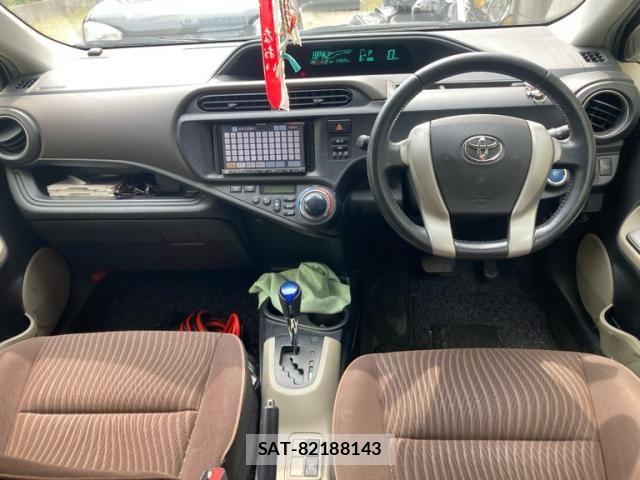 Toyota AQUA 2012-07 7452929-6