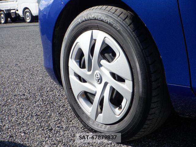 Toyota AQUA 2023-06 7452852-15