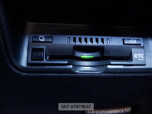 Toyota AQUA 2023-06 7452852-5