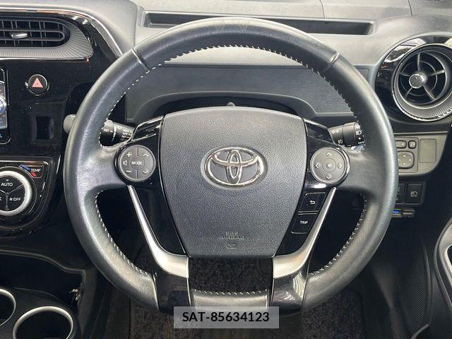 Toyota AQUA 2018-02 7452854-10
