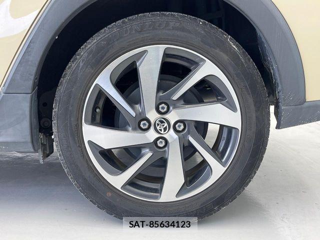 Toyota AQUA 2018-02 7452854-12