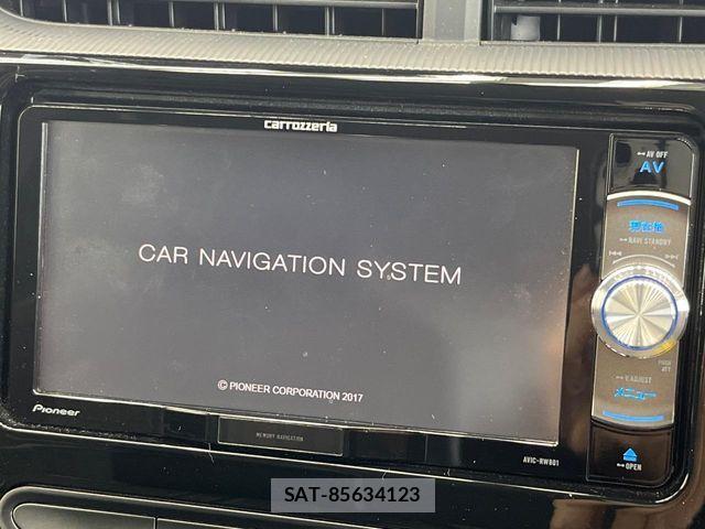 Toyota AQUA 2018-02 7452854-3