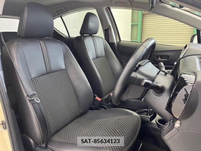 Toyota AQUA 2018-02 7452854-7