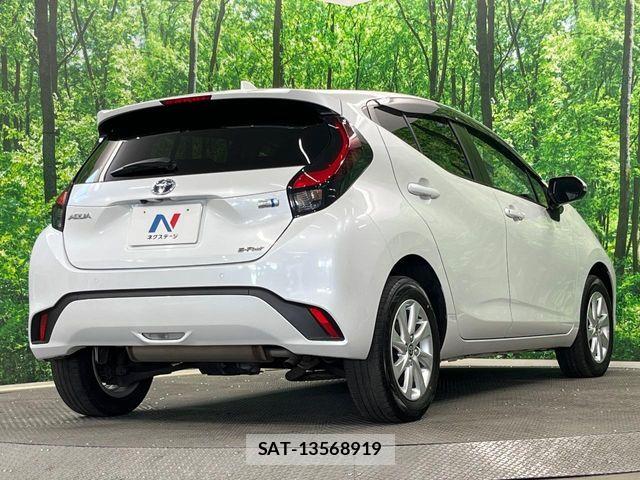 Toyota AQUA 2023-05 7452832-16
