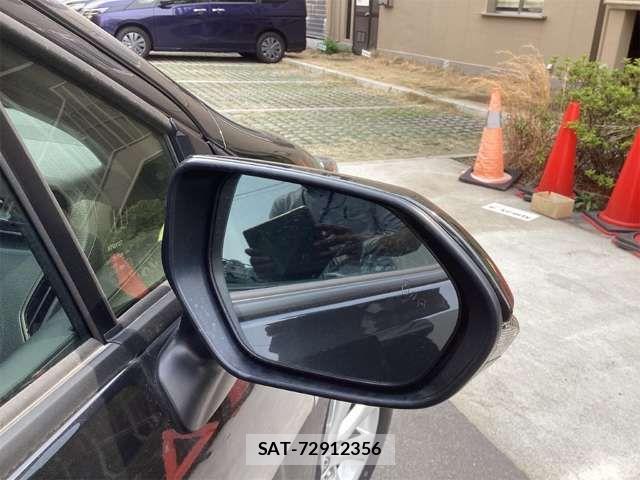 Toyota AQUA 2025-04 7452824-11