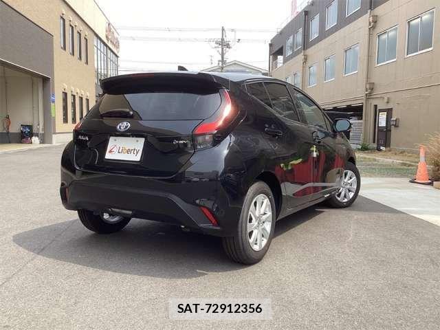 Toyota AQUA 2025-04 7452824-17