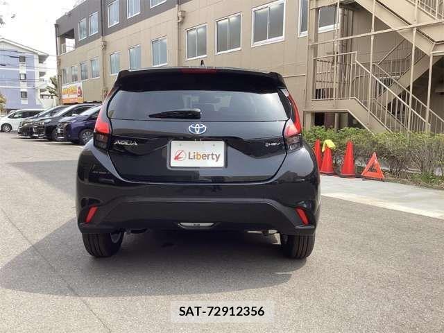 Toyota AQUA 2025-04 7452824-19