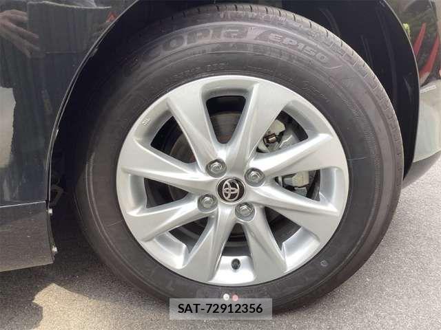 Toyota AQUA 2025-04 7452824-7
