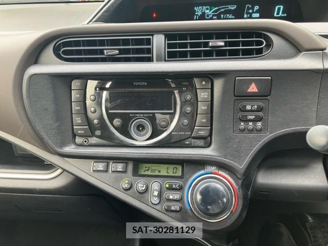 Toyota AQUA 2013-12 7452905-13