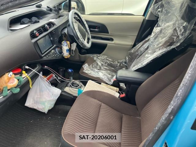 Toyota AQUA 2014-01 7452921-12