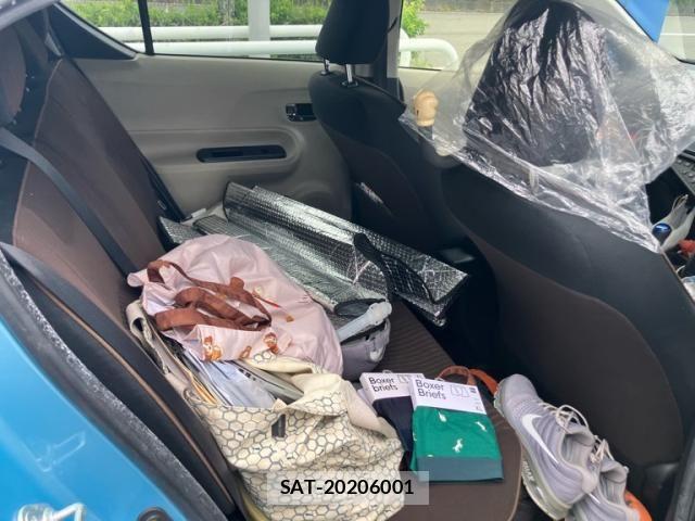 Toyota AQUA 2014-01 7452921-15