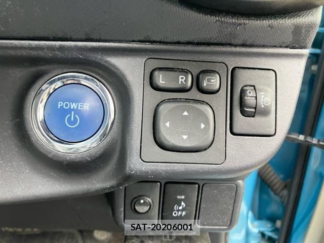 Toyota AQUA 2014-01 7452921-17