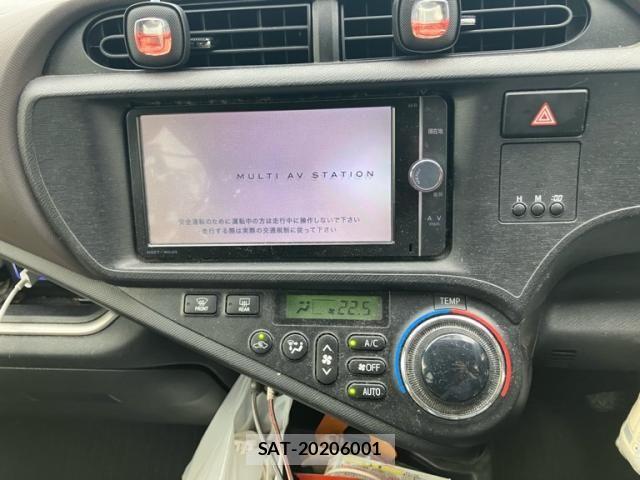 Toyota AQUA 2014-01 7452921-19