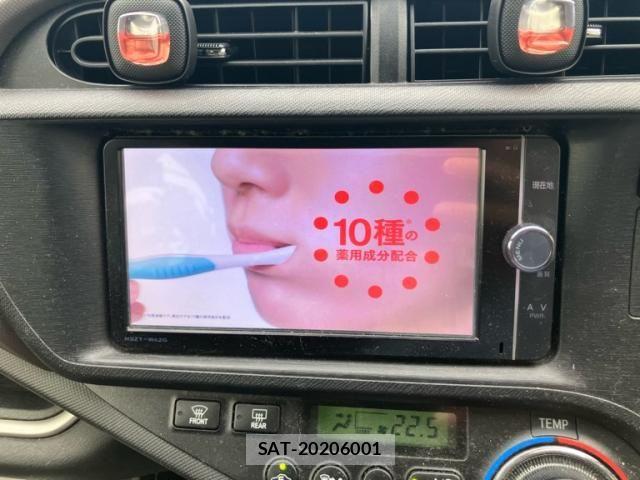 Toyota AQUA 2014-01 7452921-22