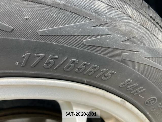 Toyota AQUA 2014-01 7452921-8