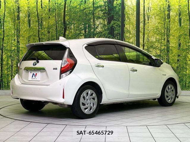 Toyota AQUA 2018-12 7452855-16
