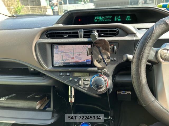 Toyota AQUA 2012-03 7452916-16