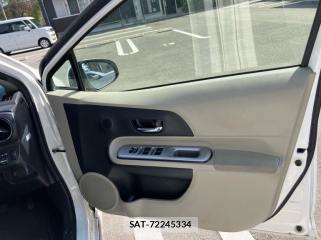 Toyota AQUA 2012-03 7452916-21