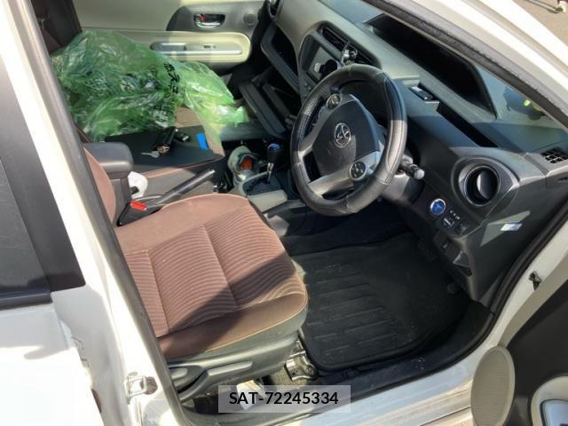 Toyota AQUA 2012-03 7452916-22