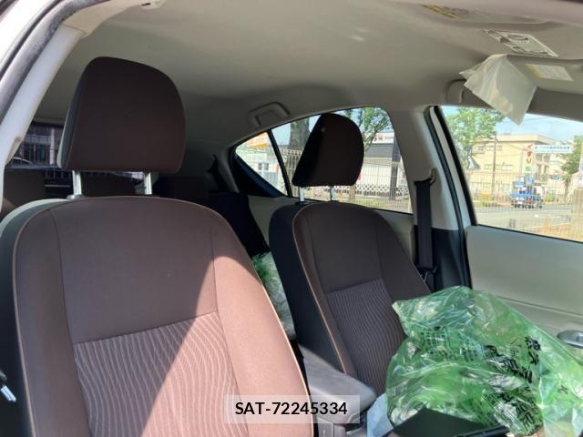 Toyota AQUA 2012-03 7452916-23