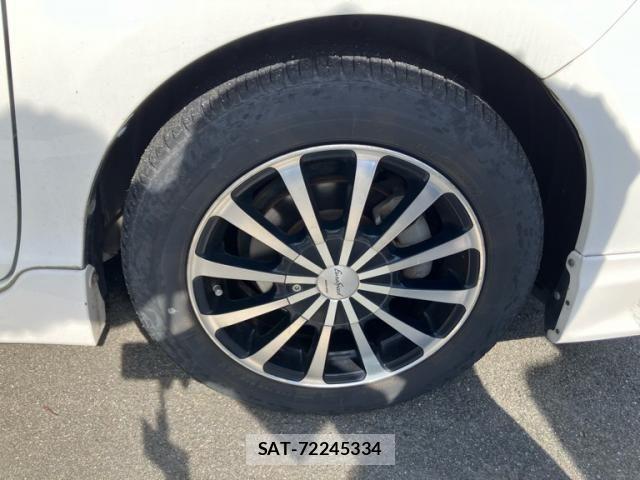 Toyota AQUA 2012-03 7452916-2