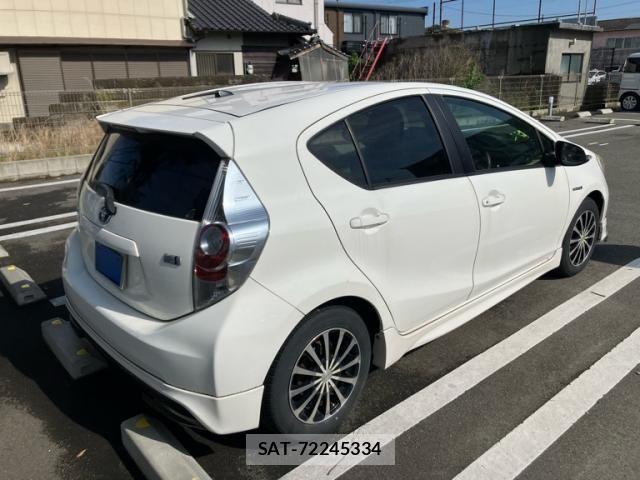 Toyota AQUA 2012-03 7452916-7