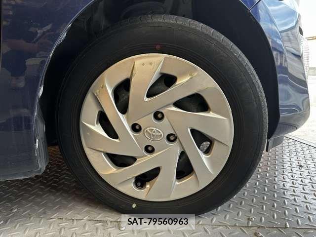 Toyota AQUA 2017-04 7452864-15