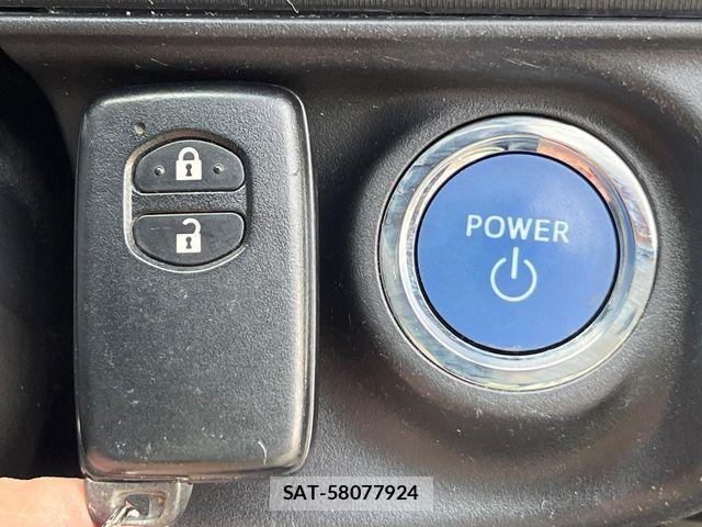 Toyota AQUA 2017-10 7508098-7