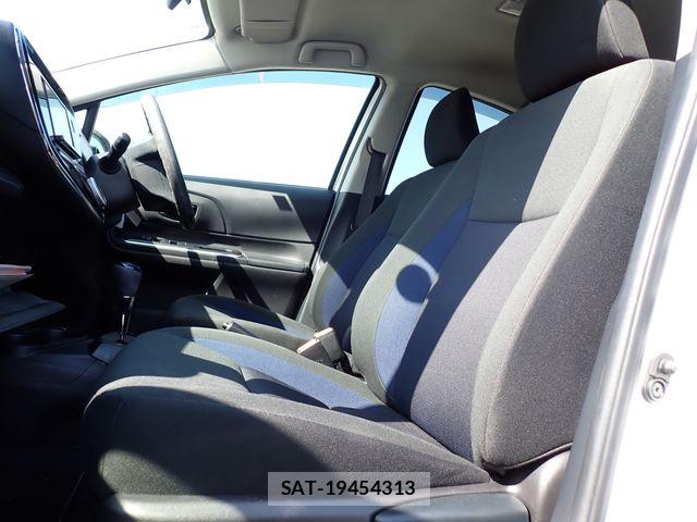 Toyota AQUA 2021-03 7508099-18