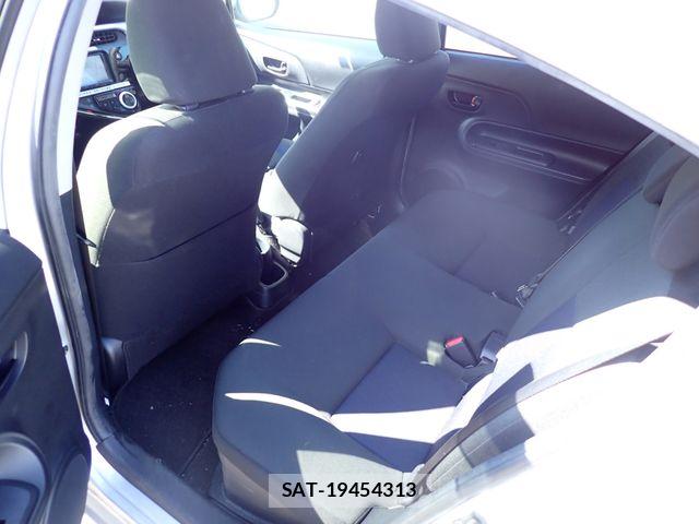 Toyota AQUA 2021-03 7508099-20