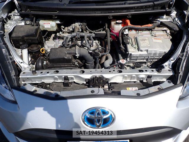 Toyota AQUA 2021-03 7508099-23