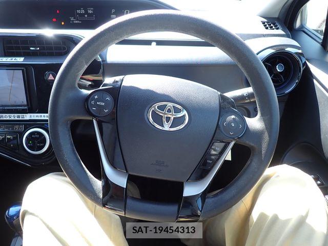 Toyota AQUA 2021-03 7508099-7