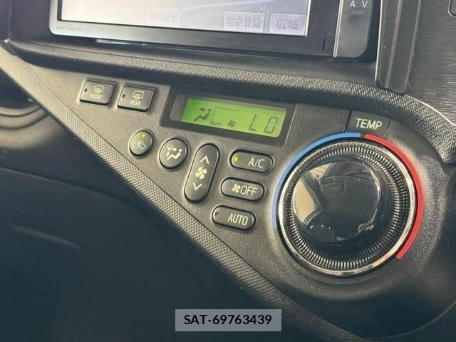 Toyota AQUA 2013-05 7499504-22