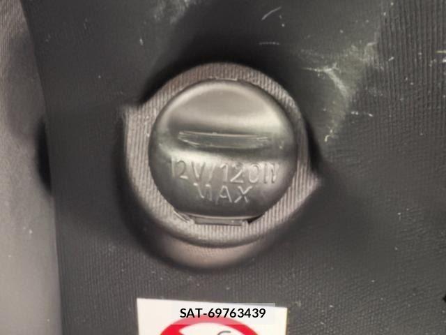 Toyota AQUA 2013-05 7499504-28
