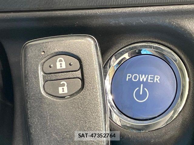 Toyota AQUA 2013-02 7499507-4