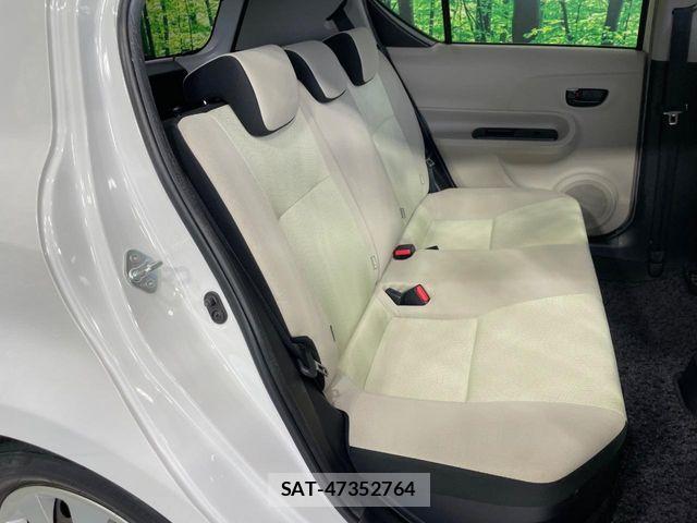 Toyota AQUA 2013-02 7499507-8