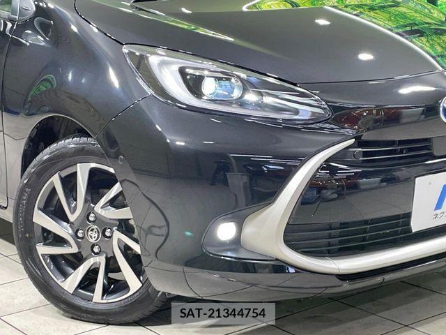Toyota AQUA 2021-10 7499479-11