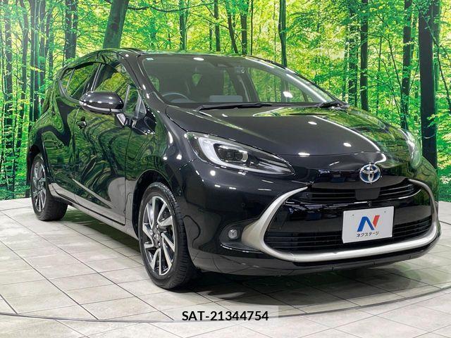 Toyota AQUA 2021-10 7499479-15
