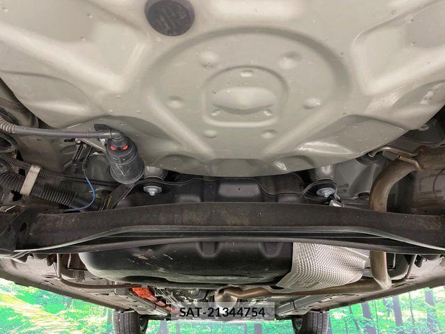 Toyota AQUA 2021-10 7499479-18