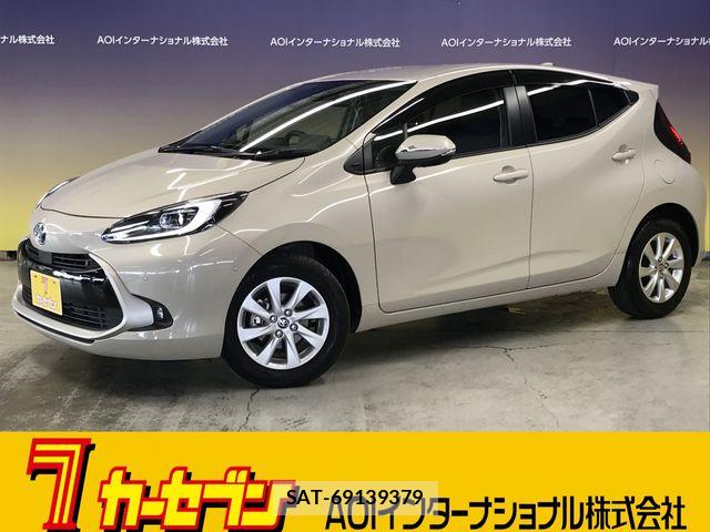 Toyota AQUA 2021-08 7499478-0